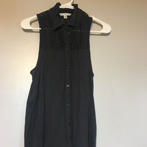 American eagle sleeveless shirt